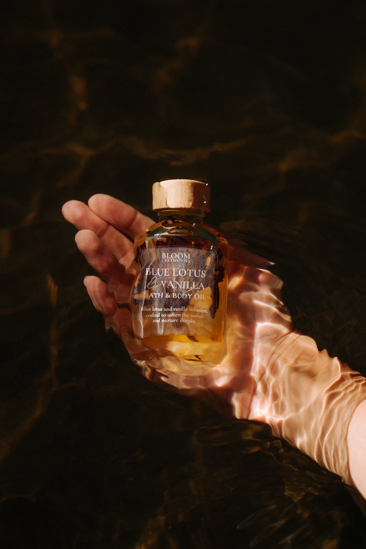 BLUE LOTUS & VANILLA bath & body oil
